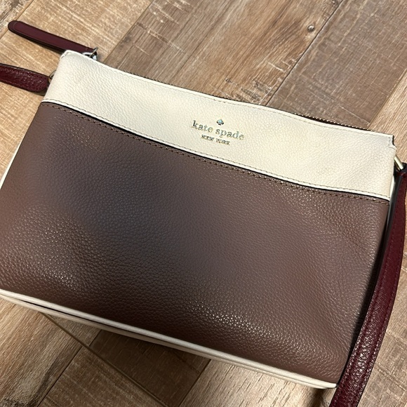 Kate Spade bag with four pockets inside cream and taupe color - Picture 2 of 5